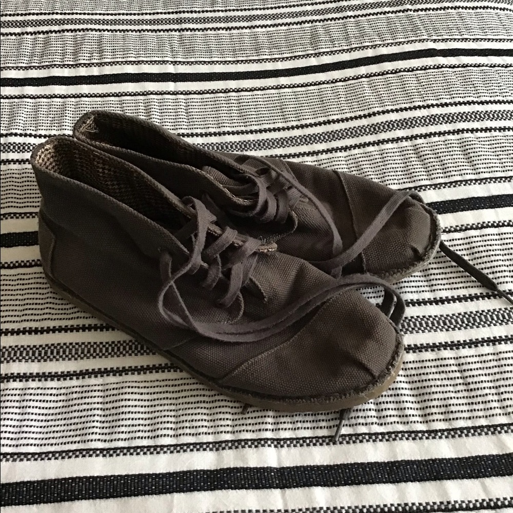 Men’s TOMS
